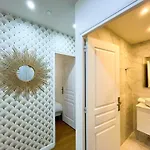 Urban Flat 17 - Pretty 3 Bedroom Flat In