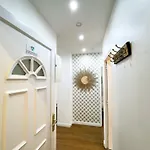 Urban Flat 17 - Pretty 3 Bedroom Flat In Apartman