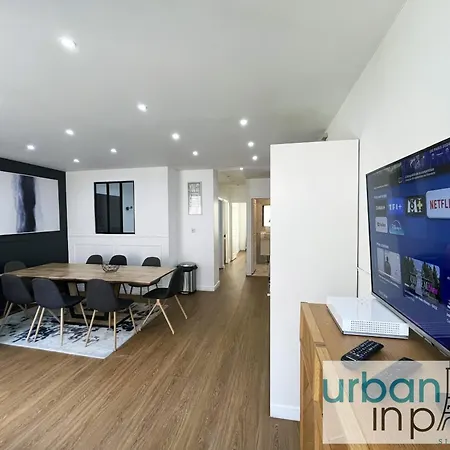 Апартаменты Urban Flat 17 - Pretty 3 Bedroom Flat In Париж