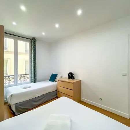Urban Flat 17 - Pretty 3 Bedroom Flat In *