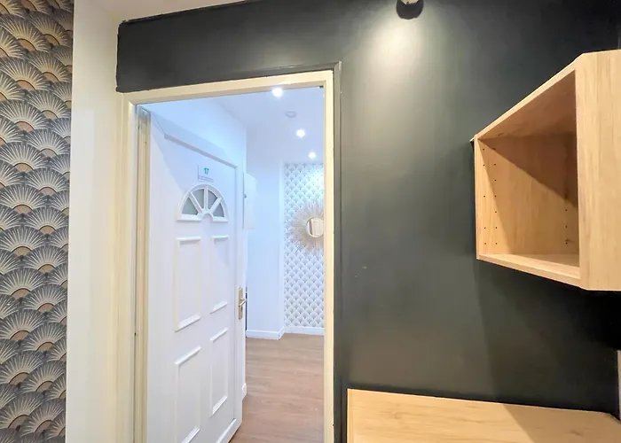 Urban Flat 17 - Pretty 3 Bedroom Flat In Париж