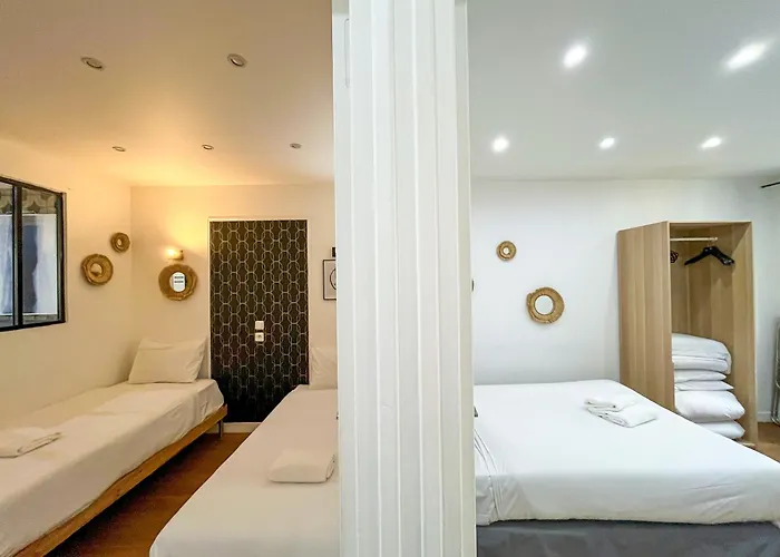 Апартаменты Urban Flat 17 - Pretty 3 Bedroom Flat In
