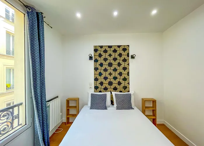 Urban Flat 17 - Pretty 3 Bedroom Flat In * Париж